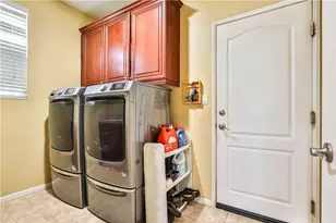 1886 Richards, Upland, CA 91784 - Photo 24