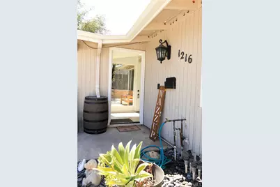 1216 San Jacinto, Redlands, CA 92373 - Photo 2
