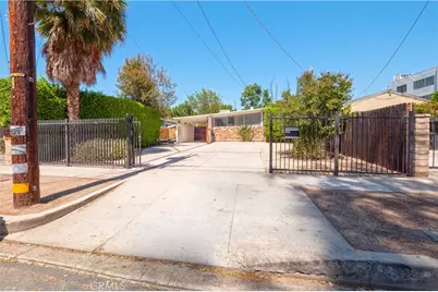 18527 Napa Street, Northridge, CA 91324 - Photo 1
