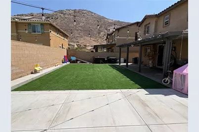 11984 Spartan, Fontana, CA 92337 - Photo 8
