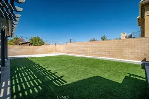 11984 Spartan, Fontana, CA 92337 - Photo 34
