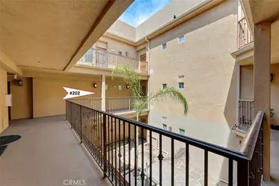1515 Grismer #202, Burbank, CA 91504 - Photo 46