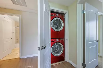 1515 Grismer #202, Burbank, CA 91504 - Photo 22