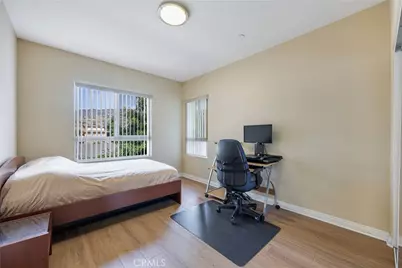1515 Grismer #202, Burbank, CA 91504 - Photo 20