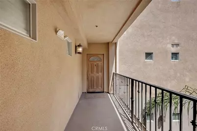 1515 Grismer #202, Burbank, CA 91504 - Photo 2