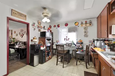 435 S McDonnell, Los Angeles, CA 90022 - Photo 10