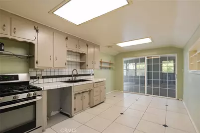 1195 N Campus Avenue, Upland, CA 91786 - Photo 16