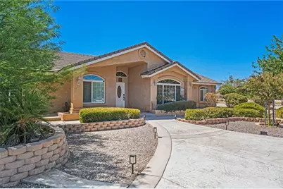 10245 Joshua, Oak Hills, CA 92344 - Photo 8