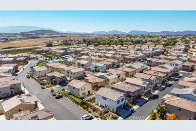 36612 Desert Tortoise Road, Murrieta, CA 92563 - Photo 30