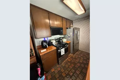 10404 Artesia Boulevard, Bellflower, CA 90706 - Photo 4