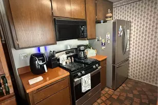 10404 Artesia Blvd, Bellflower, CA 90706 - Photo 4