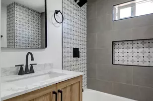 3515 S Norton, Los Angeles, CA 90018 - Photo 32