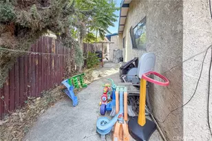1972 Strathmore, San Gabriel, CA 91776 - Photo 58