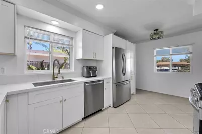1134 Redwood, Corona, CA 92879 - Photo 4
