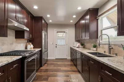686 N Ukiah Way, Upland, CA 91786 - Photo 8