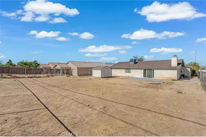16147 Green Hill Drive, Victorville, CA 92394 - Photo 18
