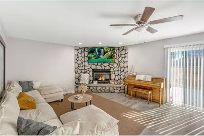 16147 Green Hill Drive, Victorville, CA 92394 - Photo 10
