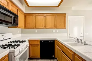19146 Oak, Apple Valley, CA 92308 - Photo 12