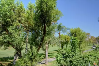 6184 Medinah, Fontana, CA 92336 - Photo 32