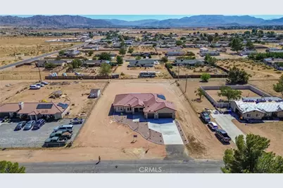 16055 Winnebago, Apple Valley, CA 92307 - Photo 6
