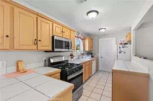 15080 Birdie Ln, Helendale, CA 92342 - Photo 12