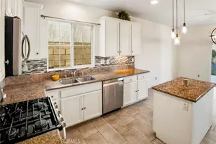 6229 Eaglemont, Fontana, CA 92336 - Photo 12