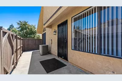 435 W 9th #B1, Upland, CA 91786 - Photo 4