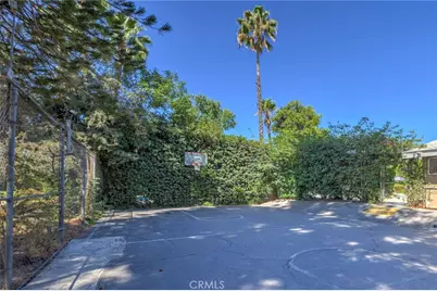 410 N Cerritos, Azusa, CA 91702 - Photo 32