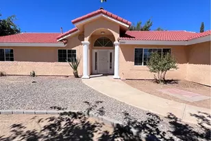 11490 4th, Hesperia, CA 92345 - Photo 2