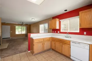 15256 Ellery, Adelanto, CA 92301 - Photo 10