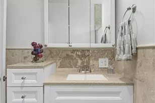 1717 Phillips Way, Los Angeles, CA 90042 - Photo 20