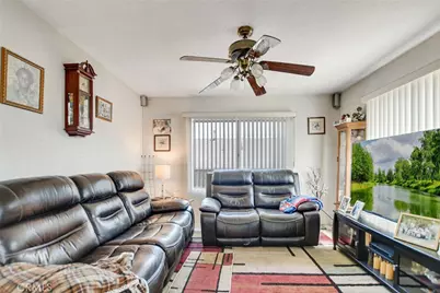 828 W 73rd Street, Los Angeles, CA 90044 - Photo 20