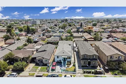 828 W 73rd Street, Los Angeles, CA 90044 - Photo 66