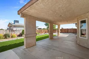 10944 Chelsea, Oak Hills, CA 92344 - Photo 32