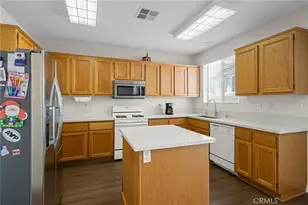 7364 Meade Ct, Fontana, CA 92336 - Photo 6