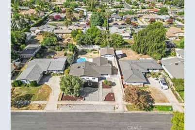 24 S Ash St, Redlands, CA 92373 - Photo 40