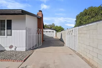 24 S Ash St, Redlands, CA 92373 - Photo 4