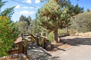 1132 Crags Ln, Fawnskin, CA 92333 - Photo 4