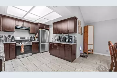 760 S Brierwood Avenue, Rialto, CA 92376 - Photo 20