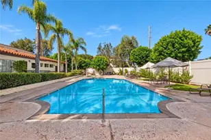 12720 Burbank, Valley Village, CA 91607 - Photo 22
