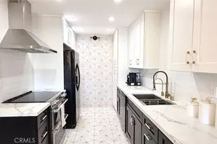 12720 Burbank, Valley Village, CA 91607 - Photo 6