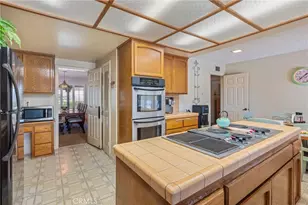 320 Browning St, Upland, CA 91784 - Photo 18