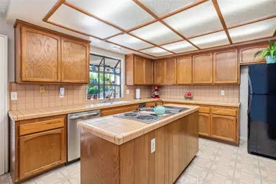 320 Browning Street, Upland, CA 91784 - Photo 16