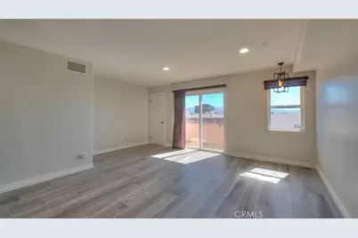 572 E San Jose Avenue #104, Burbank, CA 91501 - Photo 36