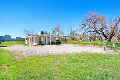 460 S Berkeley Avenue, San Bernardino, CA 92410 - Photo 4