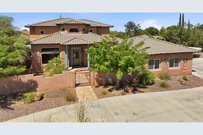 7414 3rd, Hesperia, CA 92345 - Photo 2