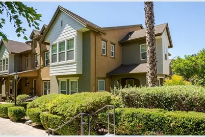 20 Orange Blossom Circle, Ladera Ranch, CA 92694 - Photo 2