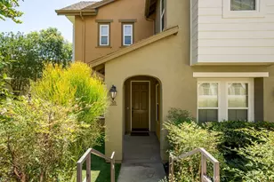 20 Orange Blossom Cir, Ladera Ranch, CA 92694 - Photo 2