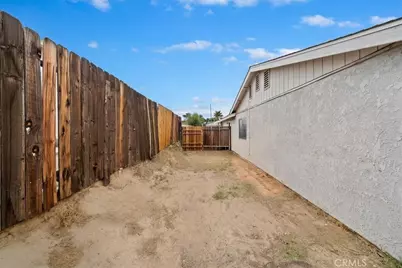 14399 Navarro Court, Victorville, CA 92395 - Photo 20