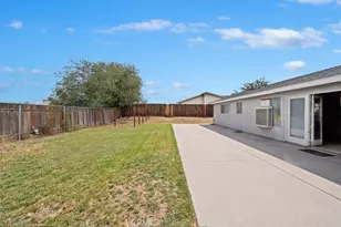 14399 Navarro Ct, Victorville, CA 92395 - Photo 18